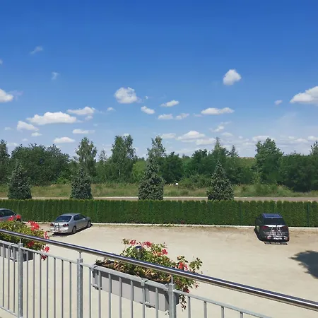 Seenlandoase Reppist مكان تخييم سنفتنبرغ