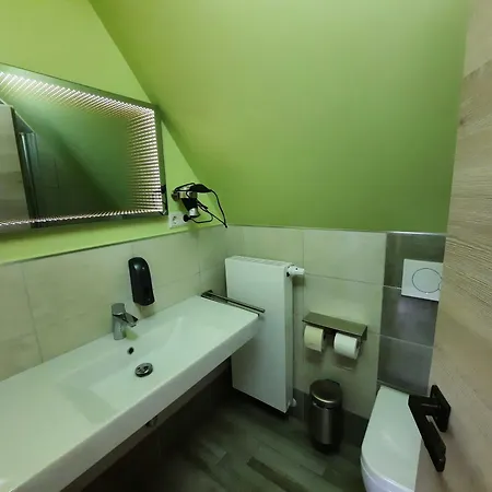 مكان تخييم Seenlandoase Reppist 4*