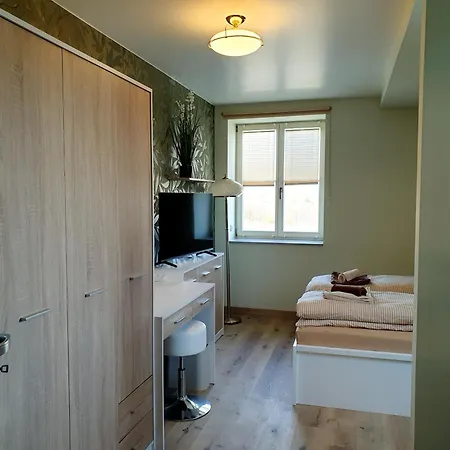 Seenlandoase Reppist Campingplatz 4*