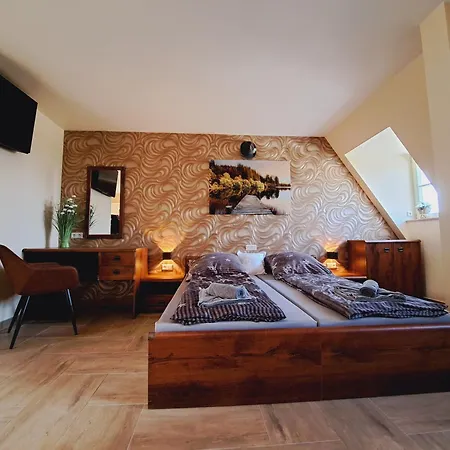 Seenlandoase Reppist Camping 4*