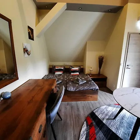 Seenlandoase Reppist مكان تخييم سنفتنبرغ